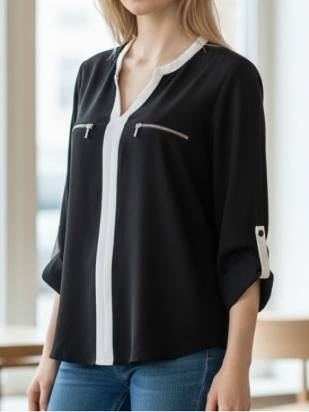 NWT Gaharu Women’s Black Blouse with White Contrast Trim and Zip Details Size M